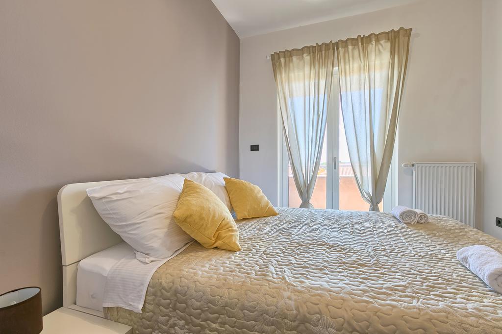 Adriatic Apartments Fazana Exterior photo