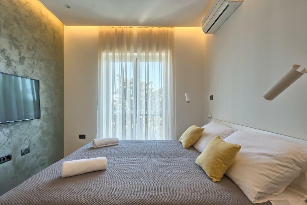 Adriatic Apartments Fazana Exterior photo