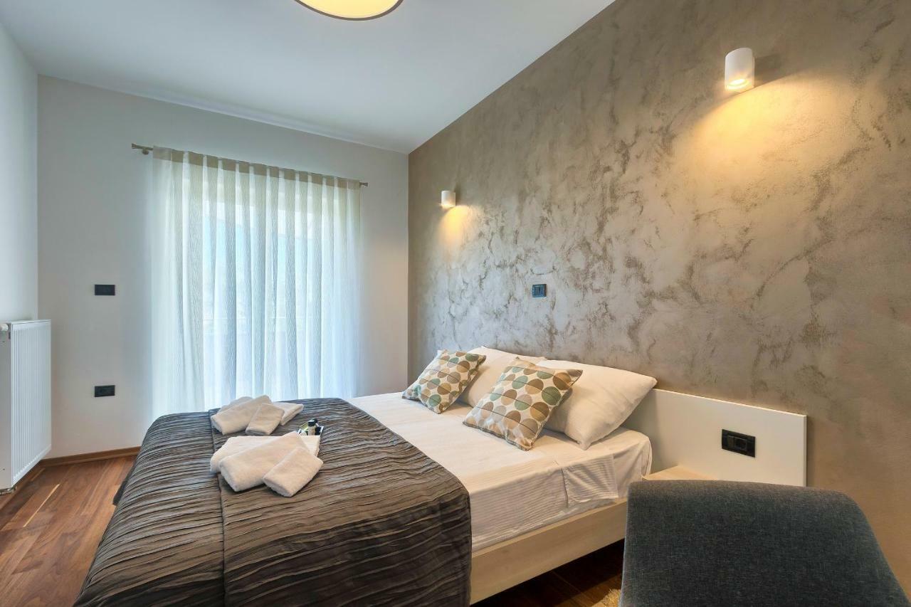 Adriatic Apartments Fazana Exterior photo