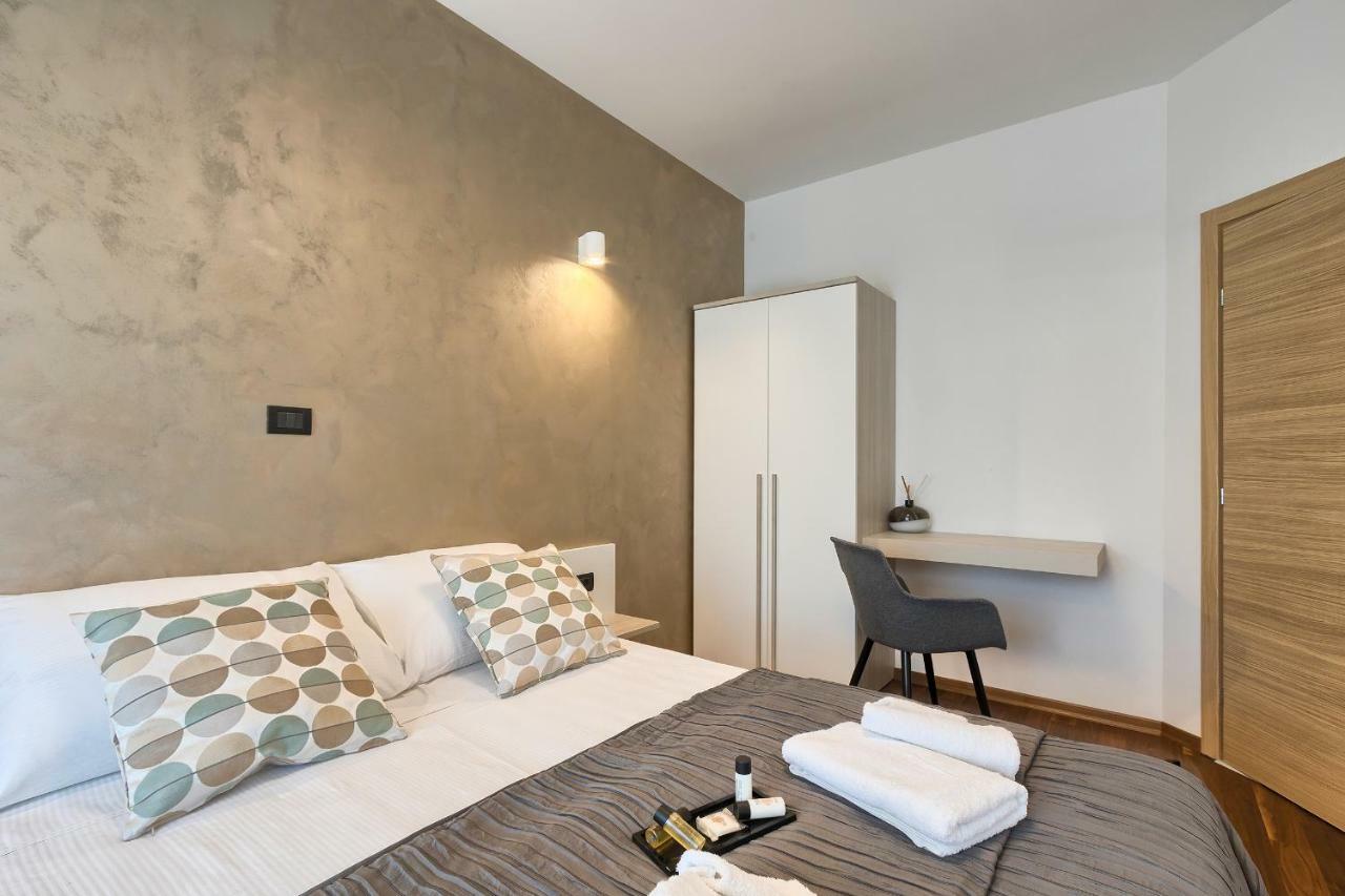 Adriatic Apartments Fazana Exterior photo