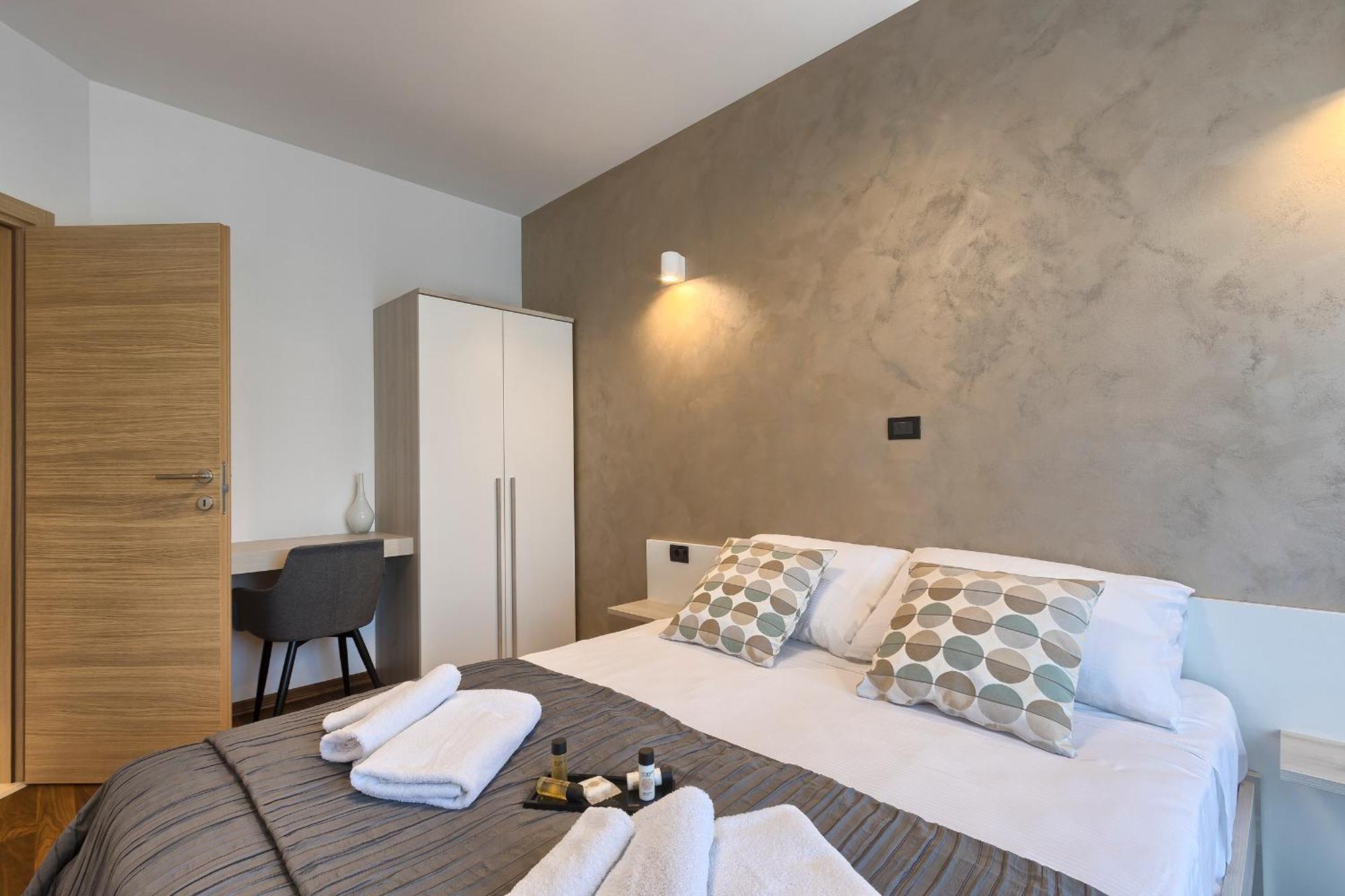 Adriatic Apartments Fazana Exterior photo